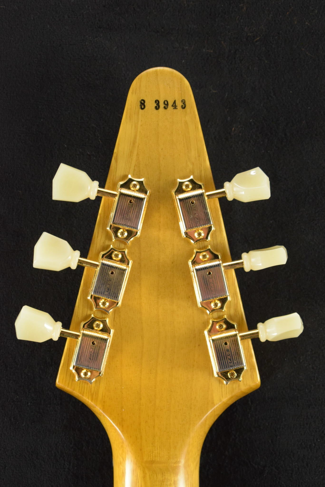 Gibson Custom Shop 1958 Korina Flying V Reissue (Black Pickguard) Natural