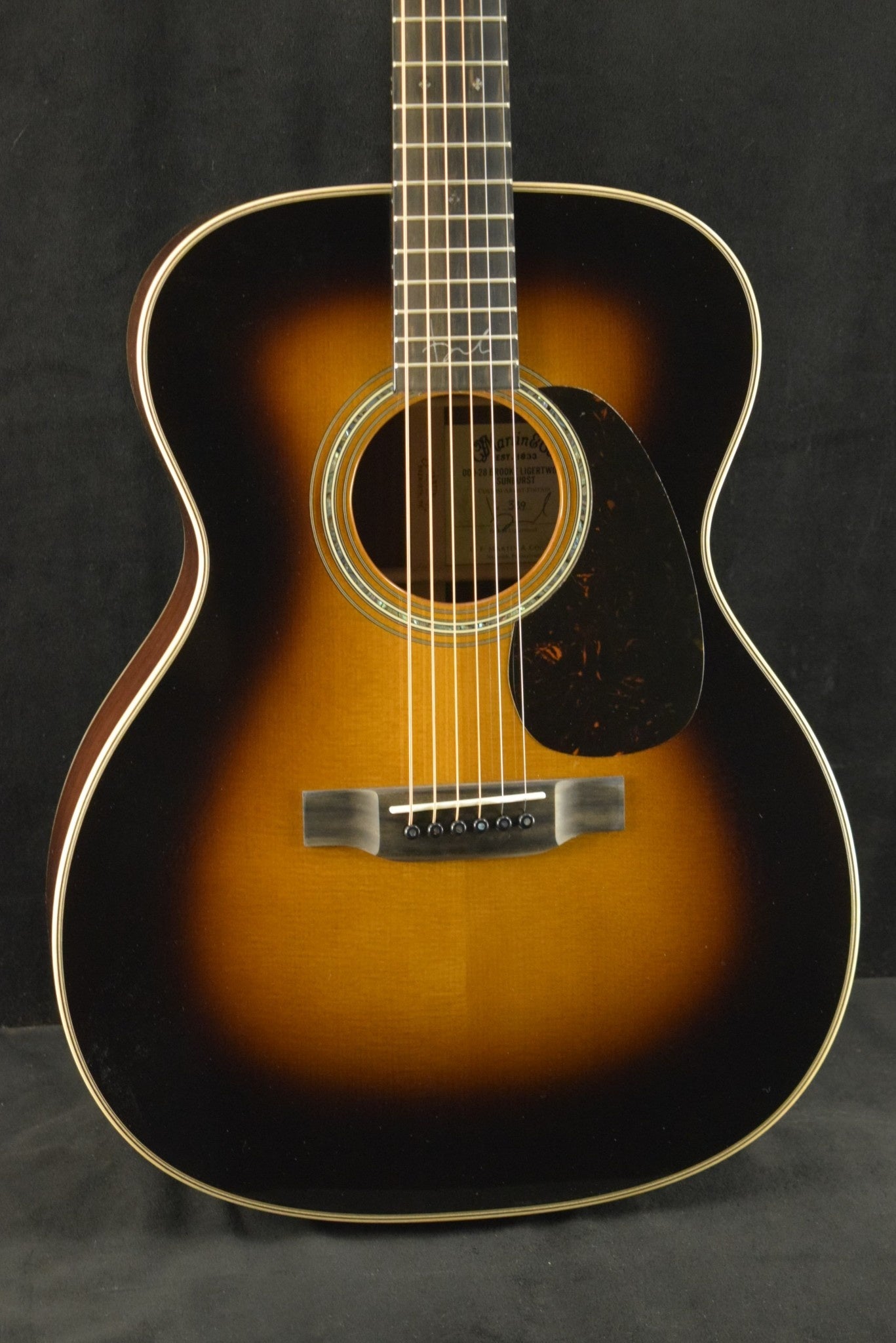 Martin 000-28 Brooke Ligertwood Sunburst #339