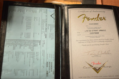 Fender Limited Edition '64 Stratocaster Journeyman Relic - Aged Burgundy Mist Metallic