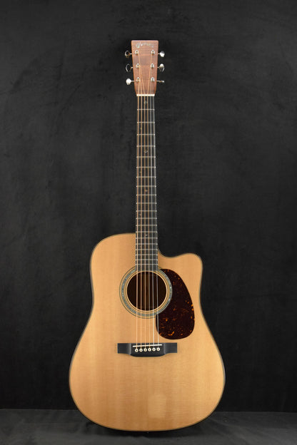 Martin Custom Shop Dreadnought Acoustic-Electric Cutaway Flamed Koa/Sitka Spruce Natural Gloss