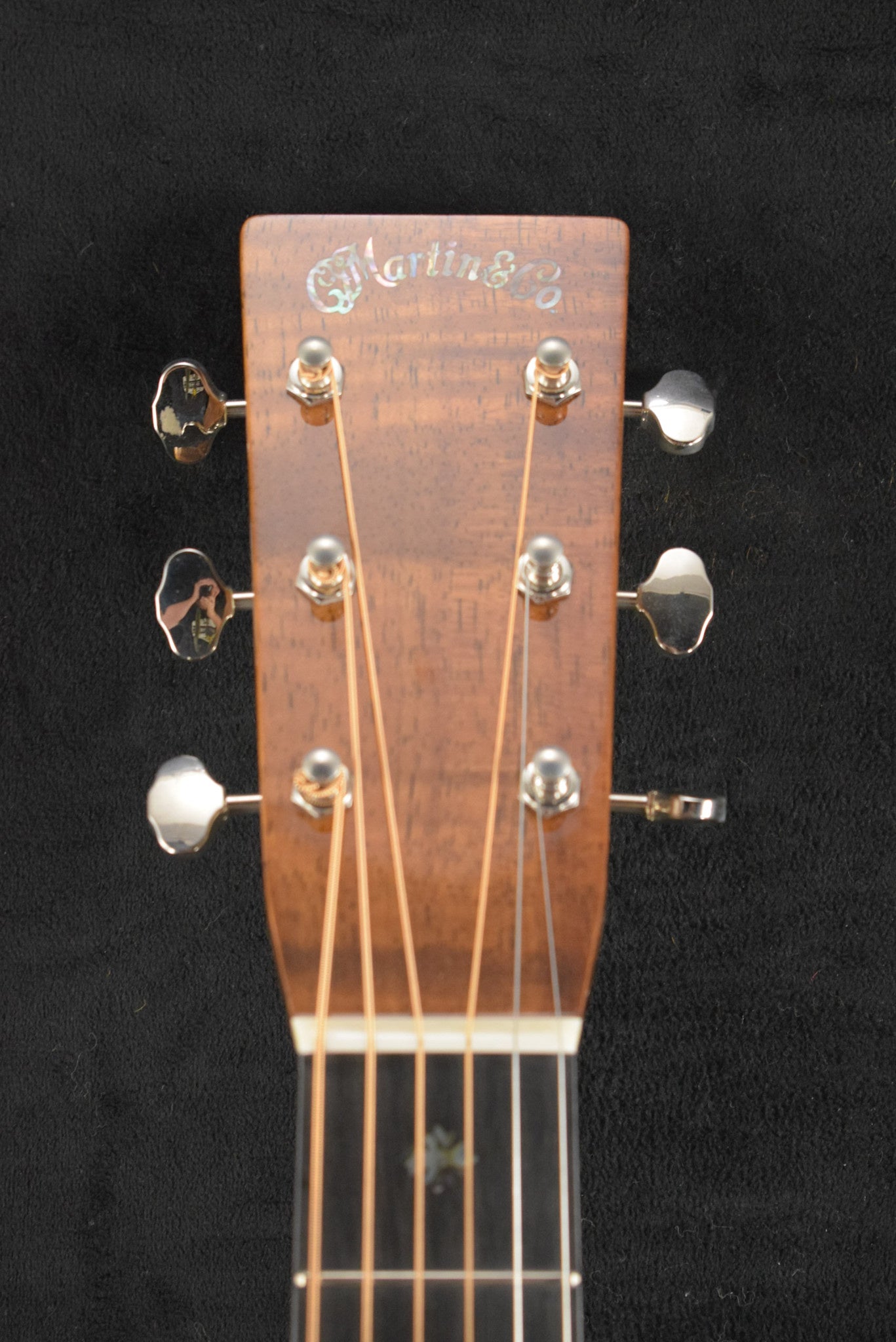 Martin Custom Shop Dreadnought Acoustic-Electric Cutaway Flamed Koa/Sitka Spruce Natural Gloss