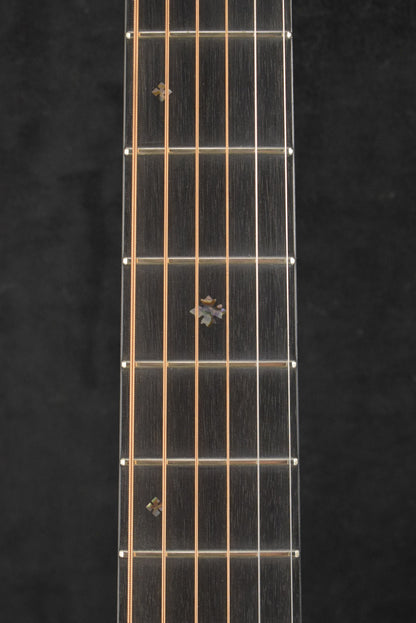 Martin Custom Shop Dreadnought Acoustic-Electric Cutaway Flamed Koa/Sitka Spruce Natural Gloss