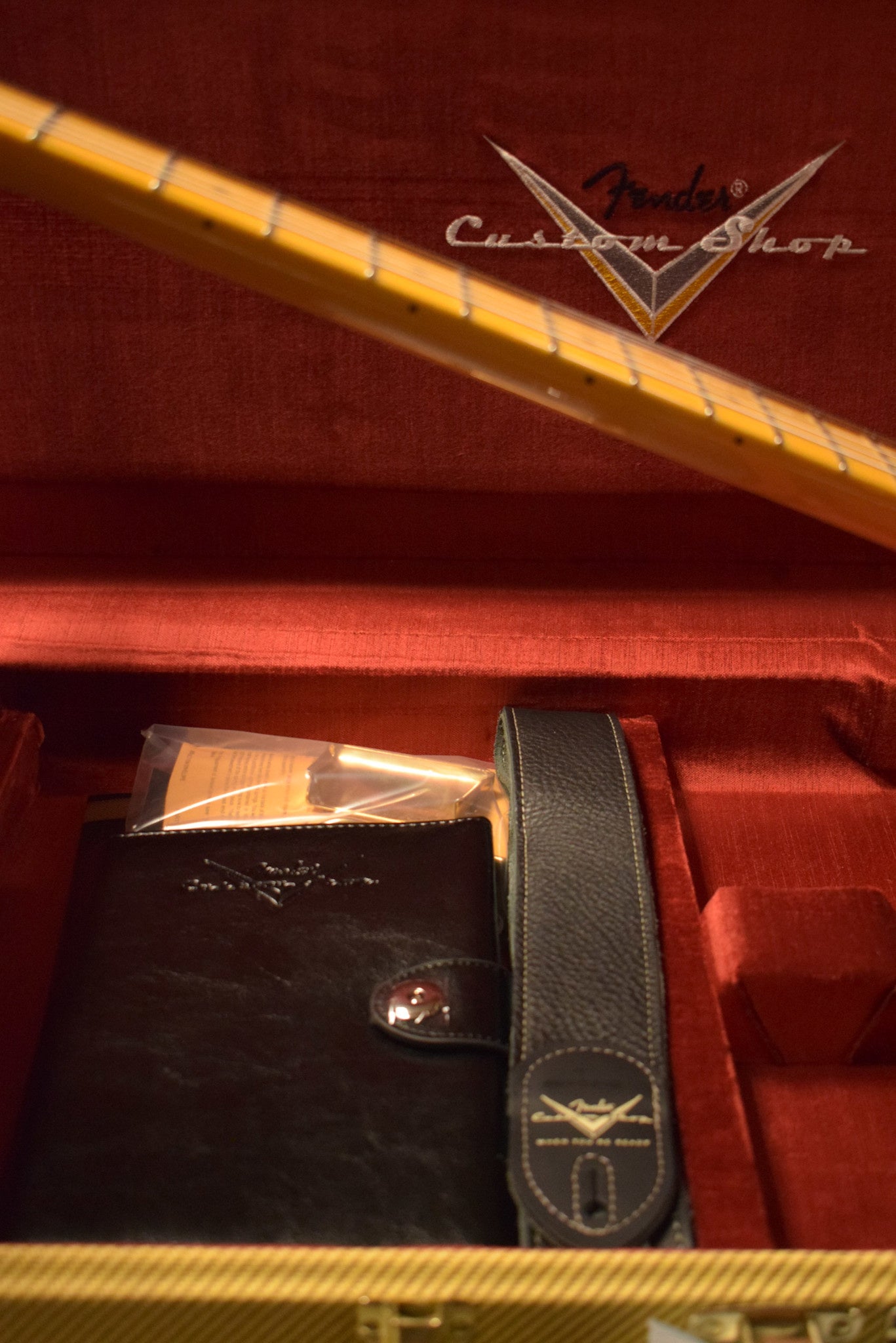 Fender 1955 Stratocaster DLX Closet Classic with Gold Hardware - Faded Aged Fiesta Red