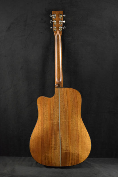 Martin Custom Shop Dreadnought Acoustic-Electric Cutaway Flamed Koa/Sitka Spruce Natural Gloss
