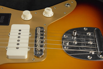 Fender Limited Edition Vintera II Road Worn '50s Jazzmaster 3-Color Sunburst Rosewood Fingerboard