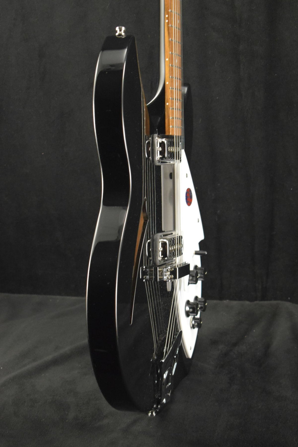 Rickenbacker 330 6-String Jetglo