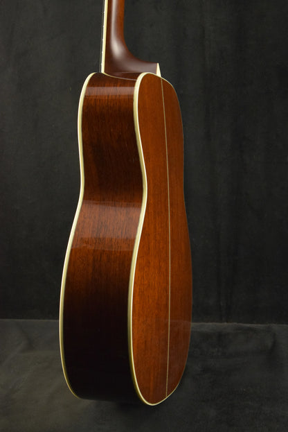 Santa Cruz Custom OM Orchestra Model Adirondack Spruce Top Natural