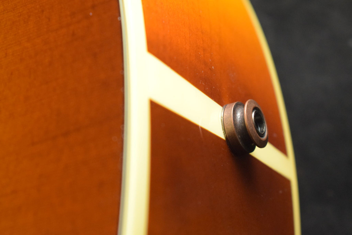 Gibson Rosanne Cash J-185 Heritage Cherry Sunburst