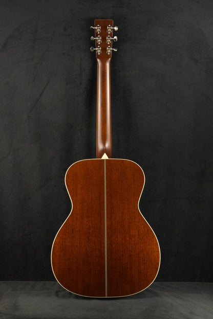 Santa Cruz Custom OM Orchestra Model Adirondack Spruce Top Natural