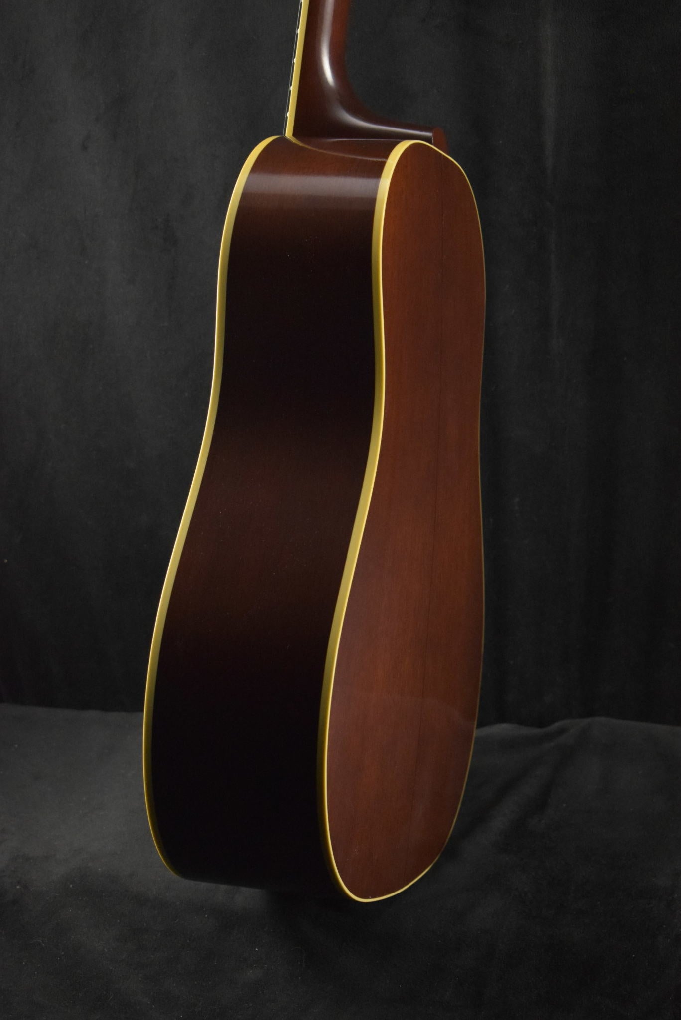 Gibson Custom Shop 1939 J-55 Faded Vintage Sunburst