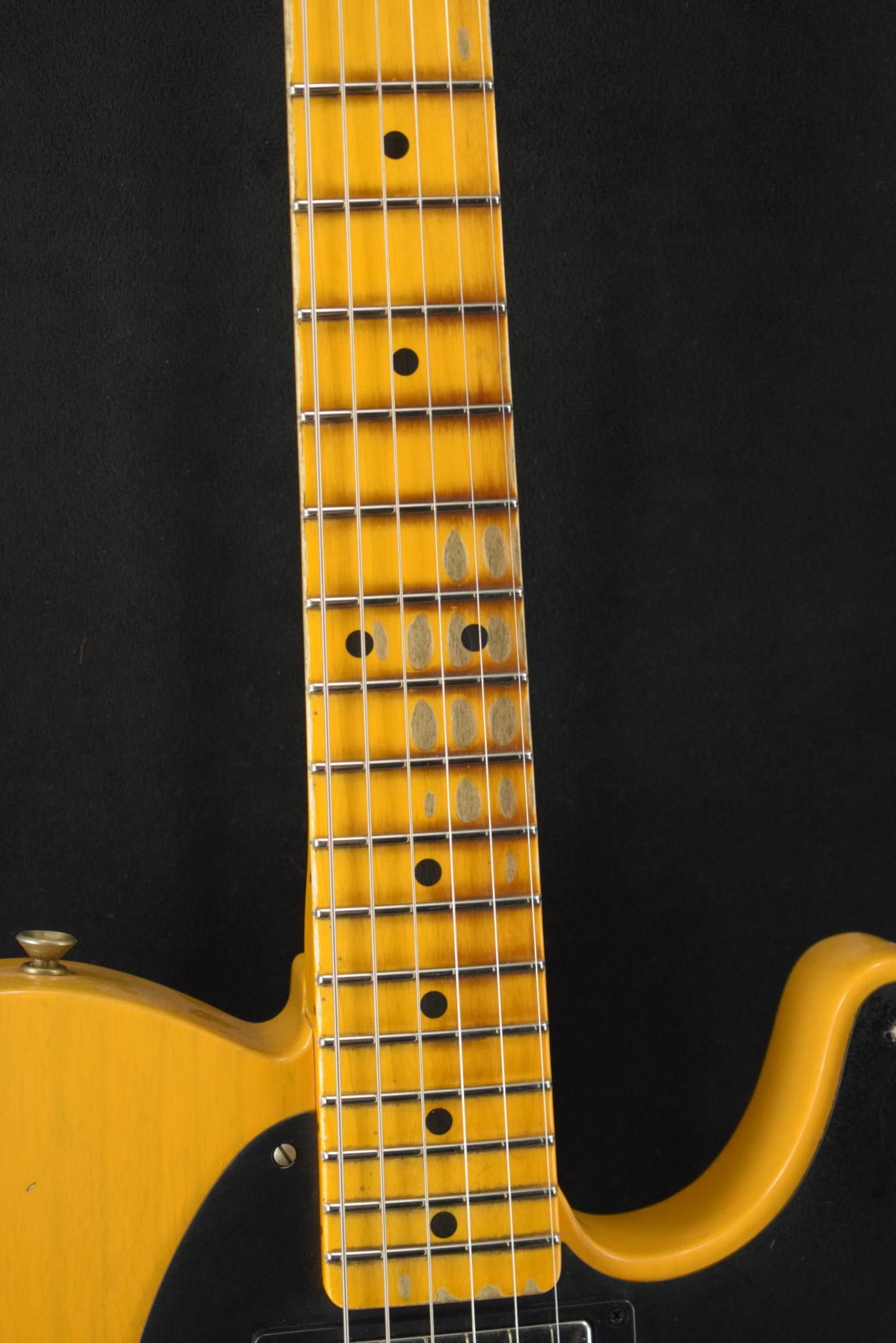 Fender Limited Edition HS Blackguard Tele Heavy Relic - Aged Butterscotch Blonde