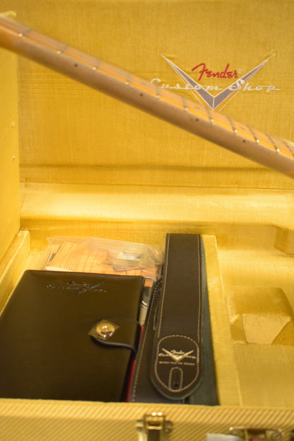 Fender 1957 Stratocaster Heavy Relic Aged Surf Green 1-Piece Rift Sawn Maple Neck Fingerboard