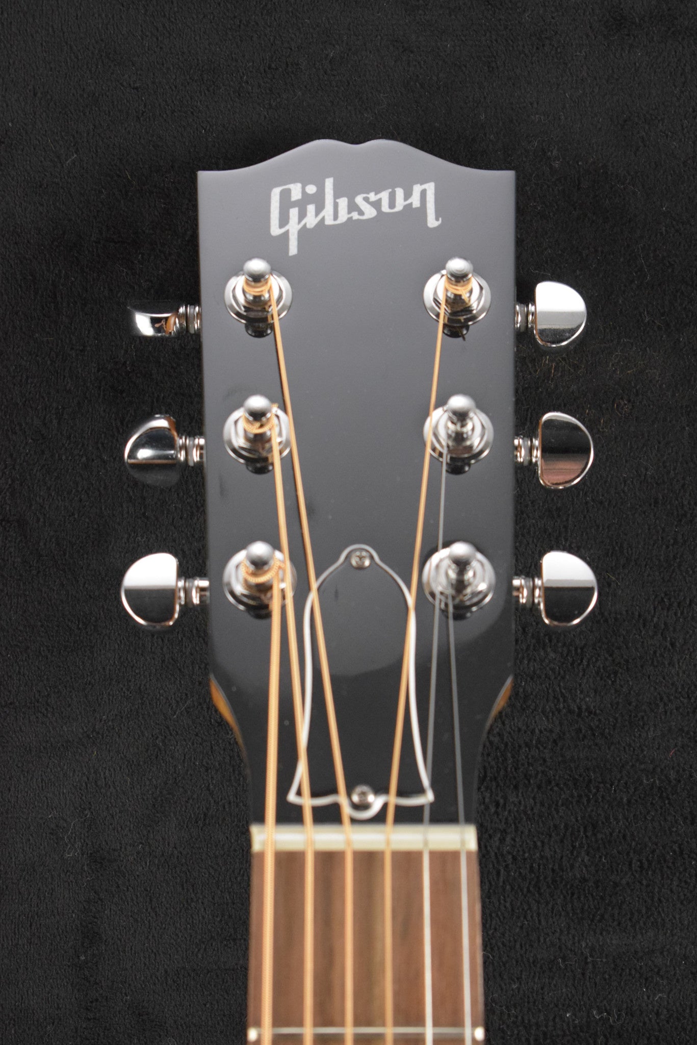 Gibson J-185 EC Modern Acoustic-Electric Cutaway Walnut Antique Natural