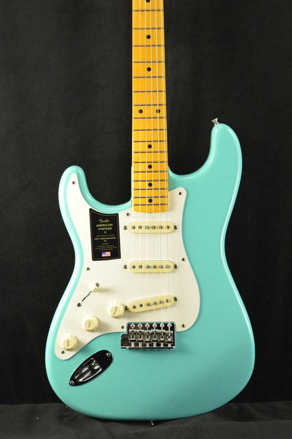 Fender American Vintage II 1957 Stratocaster Left-Hand Sea Foam Green