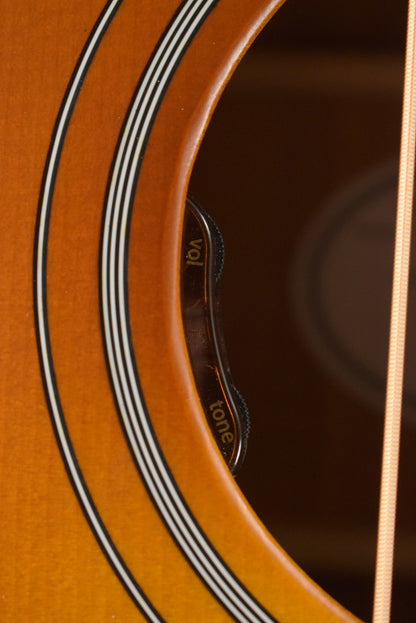 Gibson Hummingbird Faded Heritage Cherry Sunburst Satin