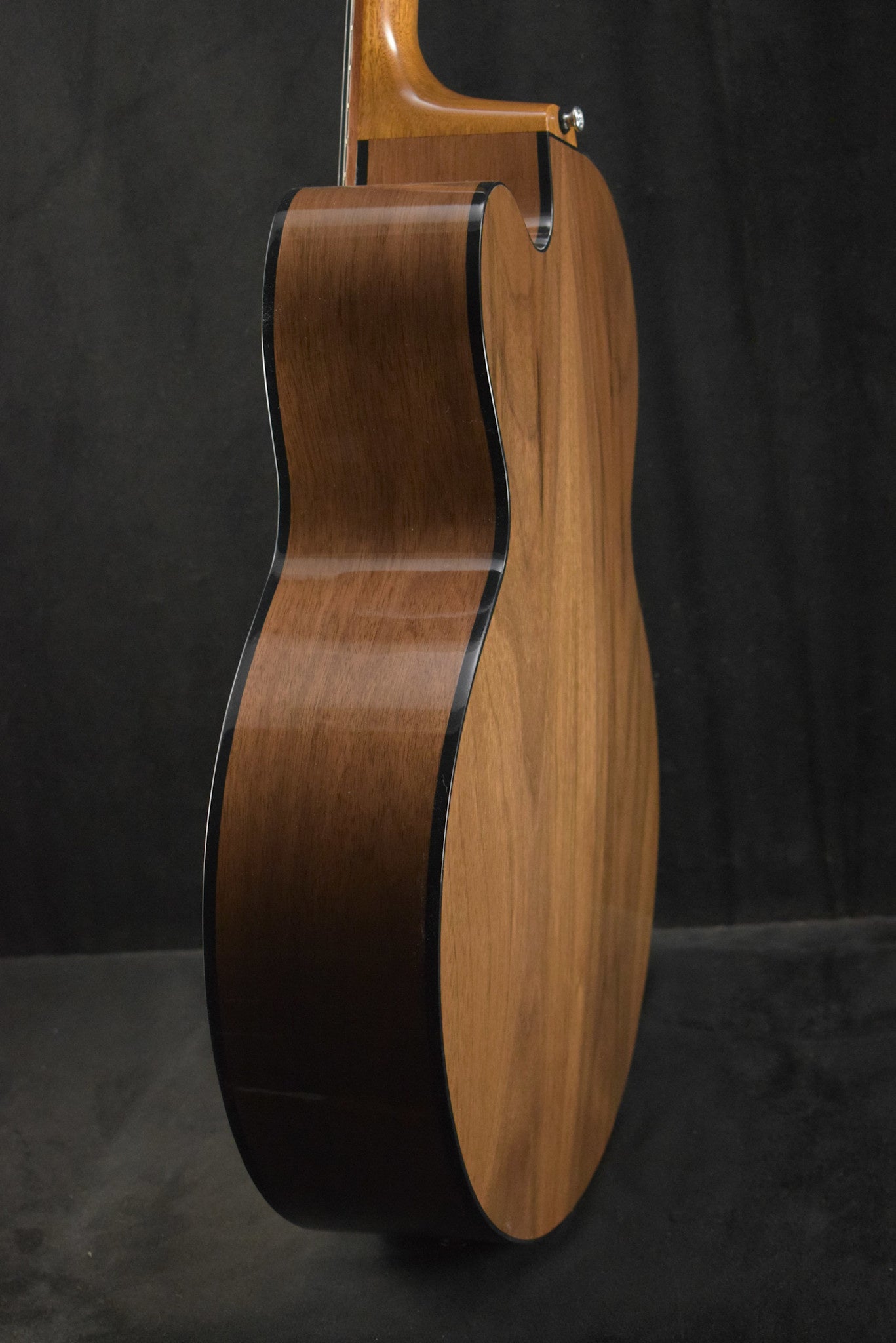 Gibson J-185 EC Modern Acoustic-Electric Cutaway Walnut Antique Natural