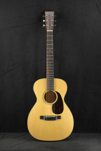Martin 0-18 Natural