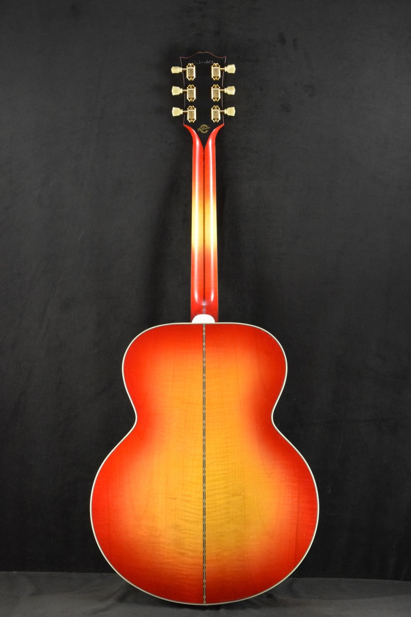 Gibson Johnny Cash SJ-200 Vintage Cherry Sunburst