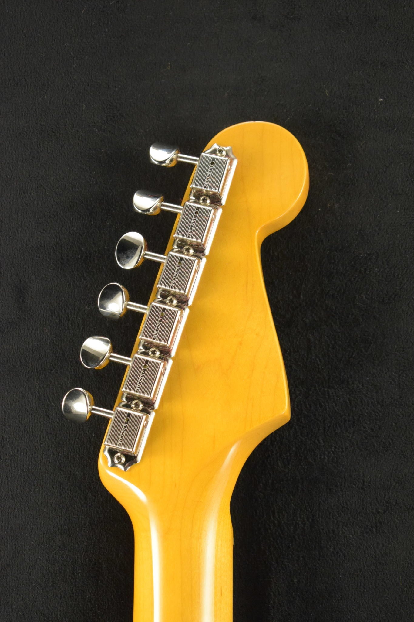 Fender American Vintage II 1957 Stratocaster Left-Hand Sea Foam Green