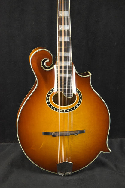Eastman MD614-GB F-Style Oval-Hole Electric Mandolin Goldburst