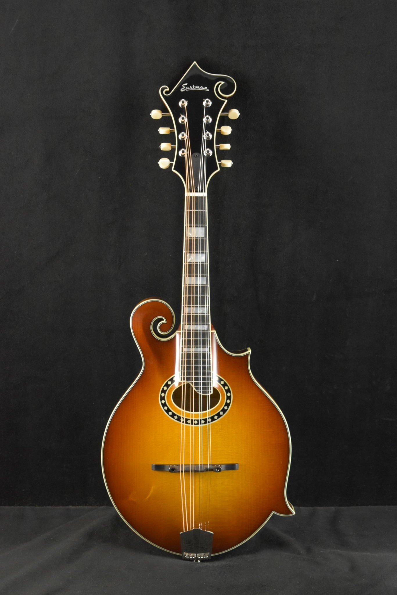 Eastman MD614-GB F-Style Oval-Hole Electric Mandolin Goldburst