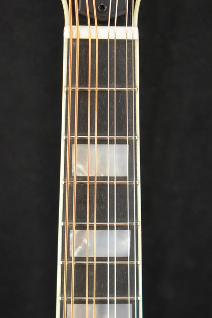 Eastman MD614-GB F-Style Oval-Hole Electric Mandolin Goldburst