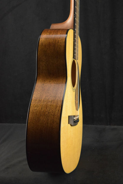 Martin 0-18 Natural