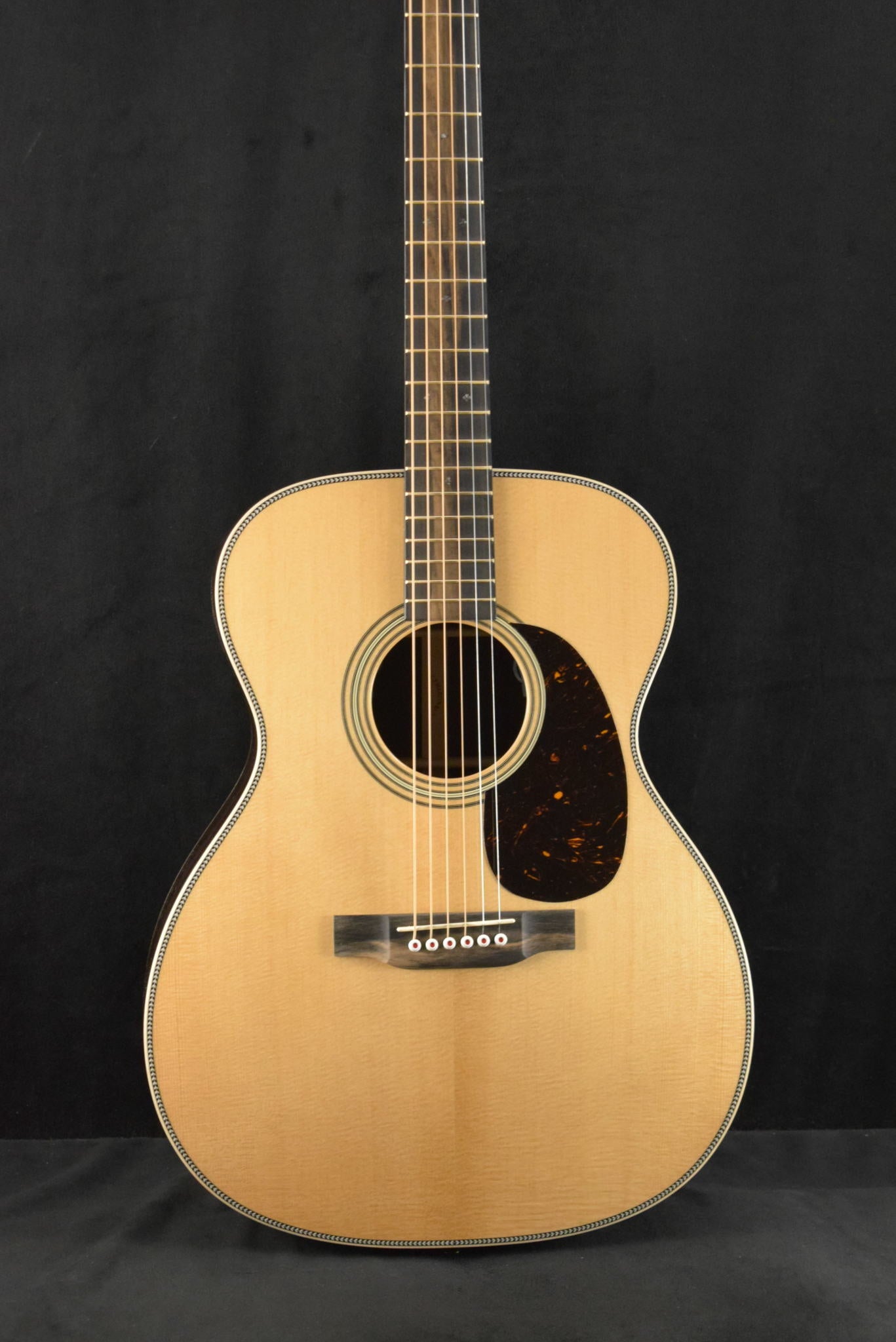 Martin 000-28E Modern Deluxe Fishman Aura VT Blend