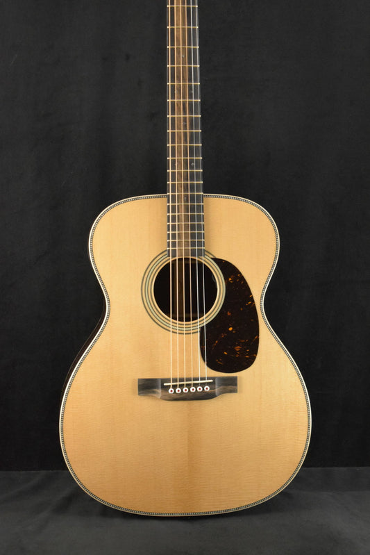 Martin 000-28E Modern Deluxe Fishman Aura VT Blend