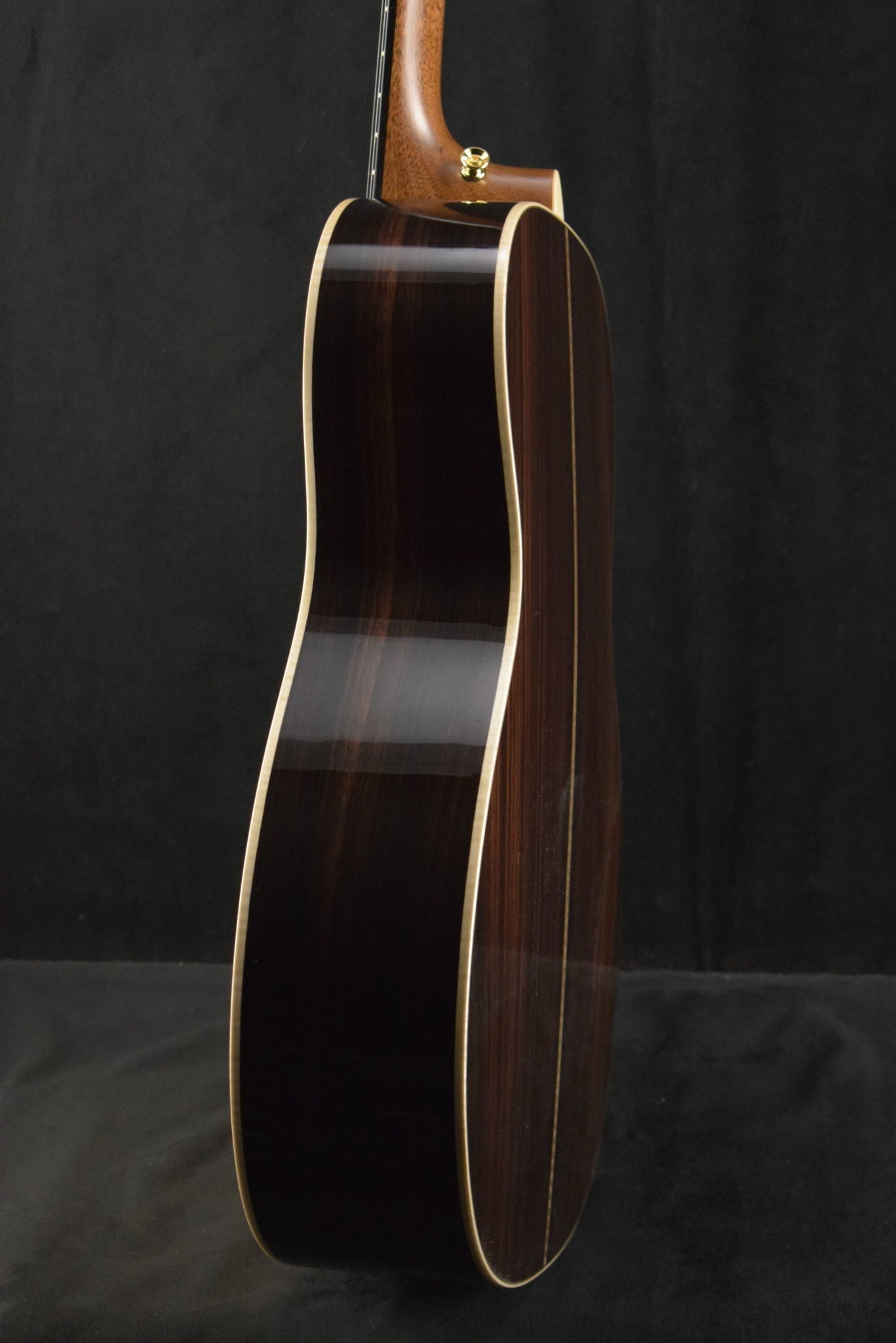 Martin 000-28E Modern Deluxe Fishman Aura VT Blend