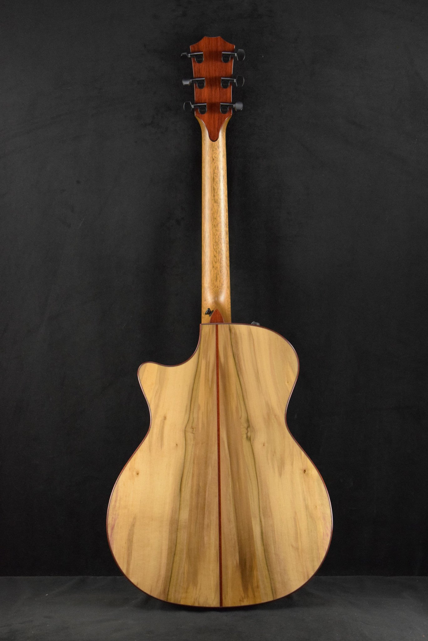 Taylor NAMM Custom #6 C14ce B5006 Grand Auditorium Bearclaw Sitka Spruce/Blackheart Sassafras