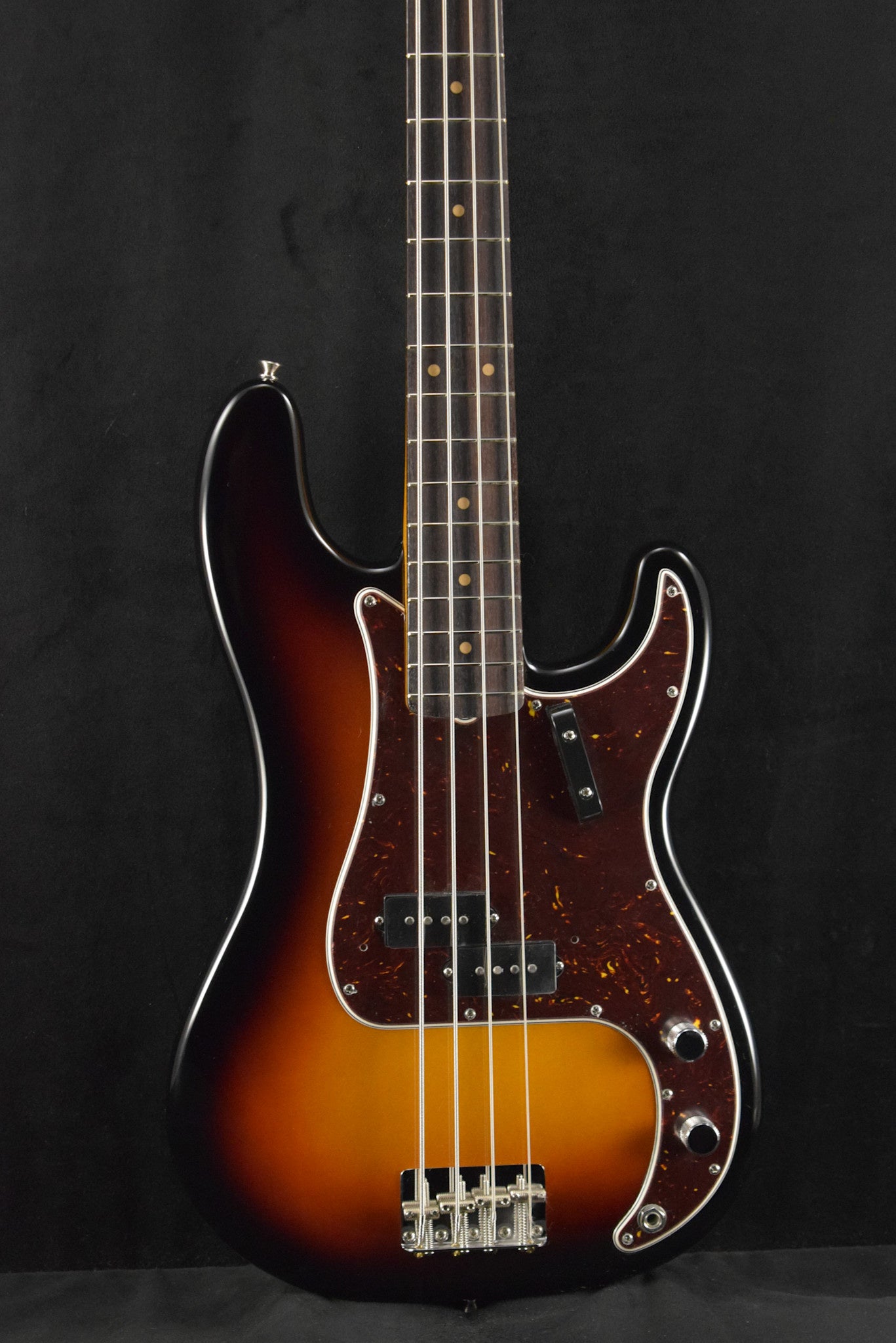 Fender American Vintage II 1960 Precision Bass 3-Color Sunburst Rosewood Fingerboard