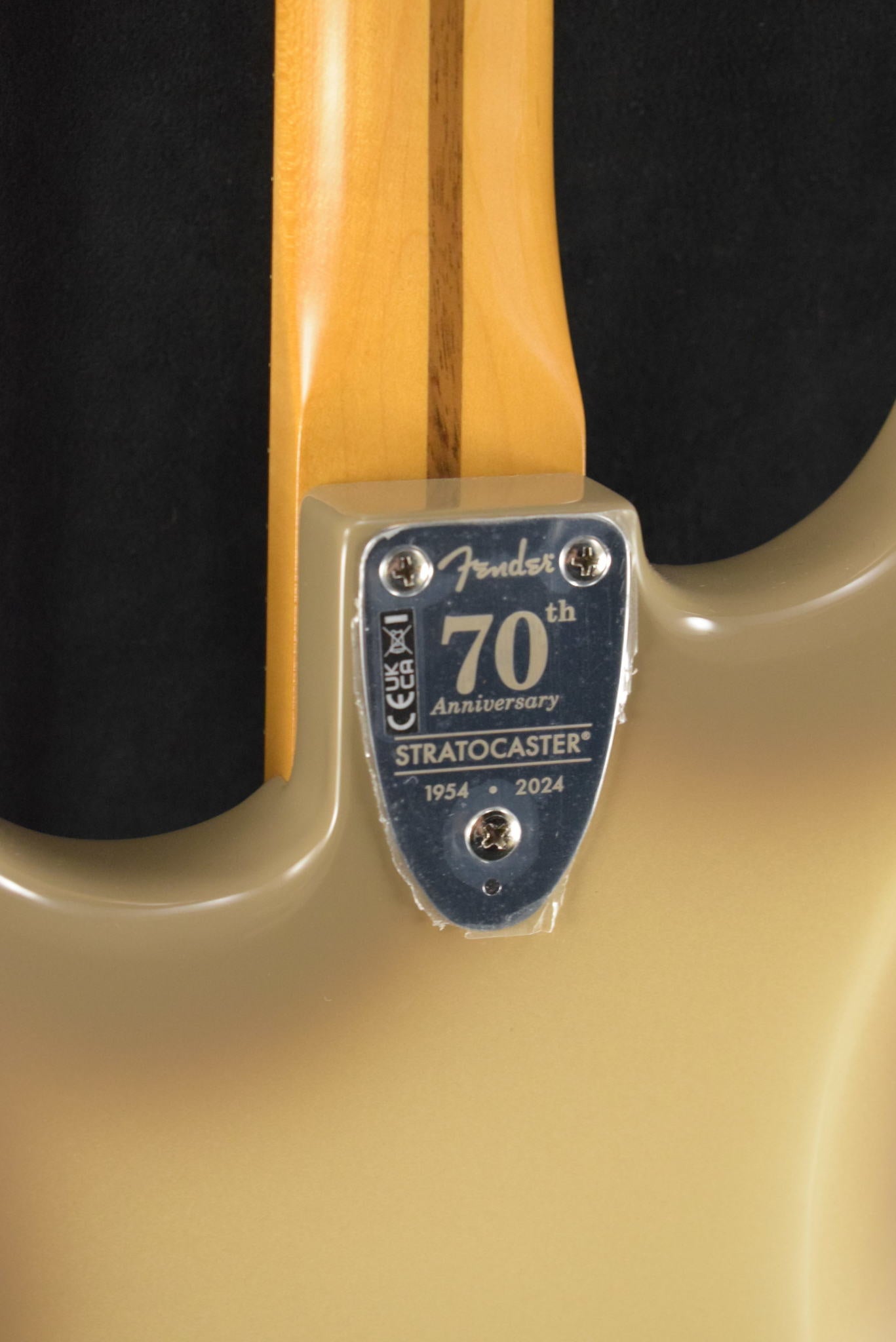 Fender 70th Anniversary Antigua Stratocaster Antigua Rosewood Fingerboard