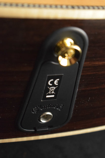 Martin 000-28E Modern Deluxe Fishman Aura VT Blend