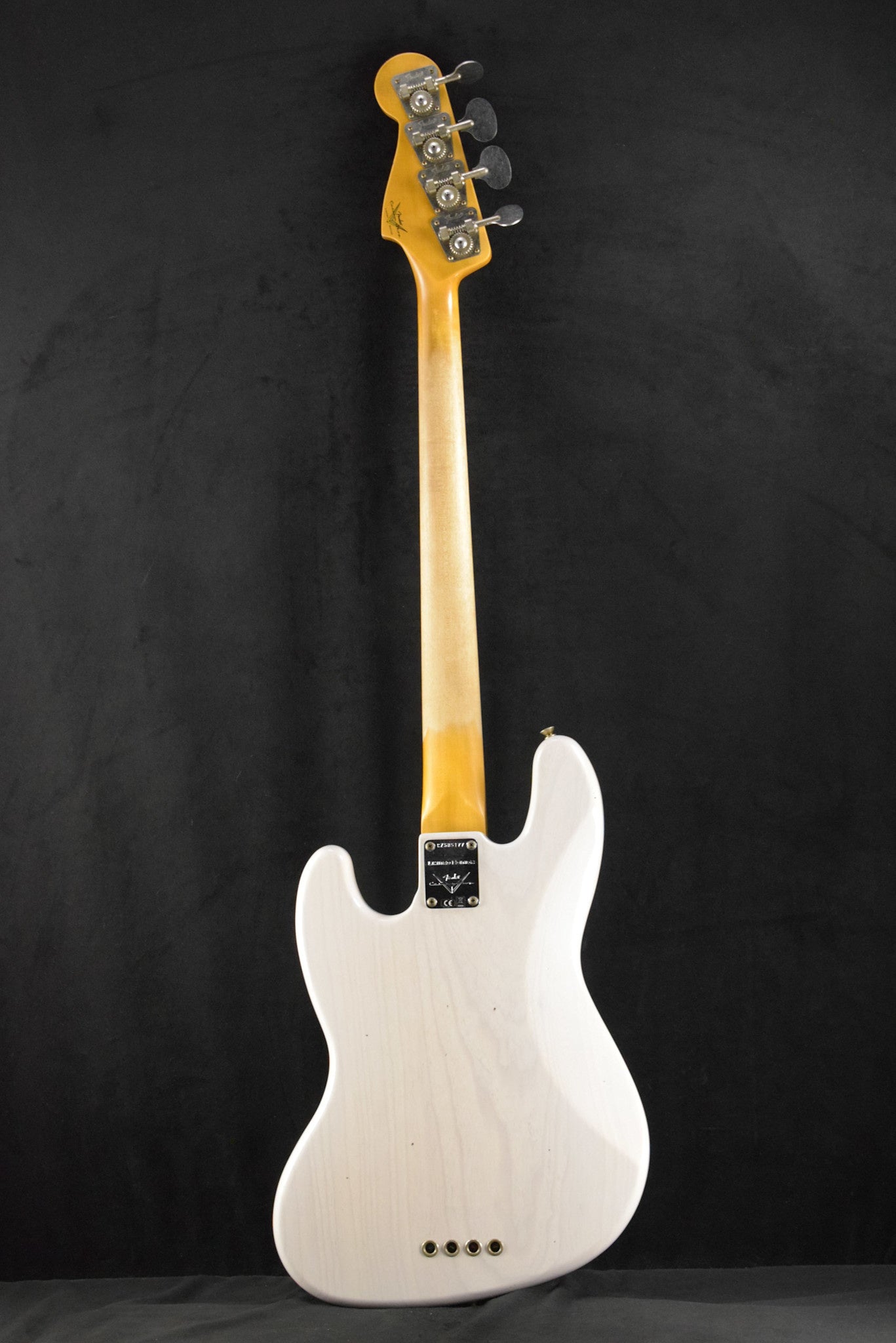 Fender Limited Edition Jazz Bass Special Journeyman Relic White