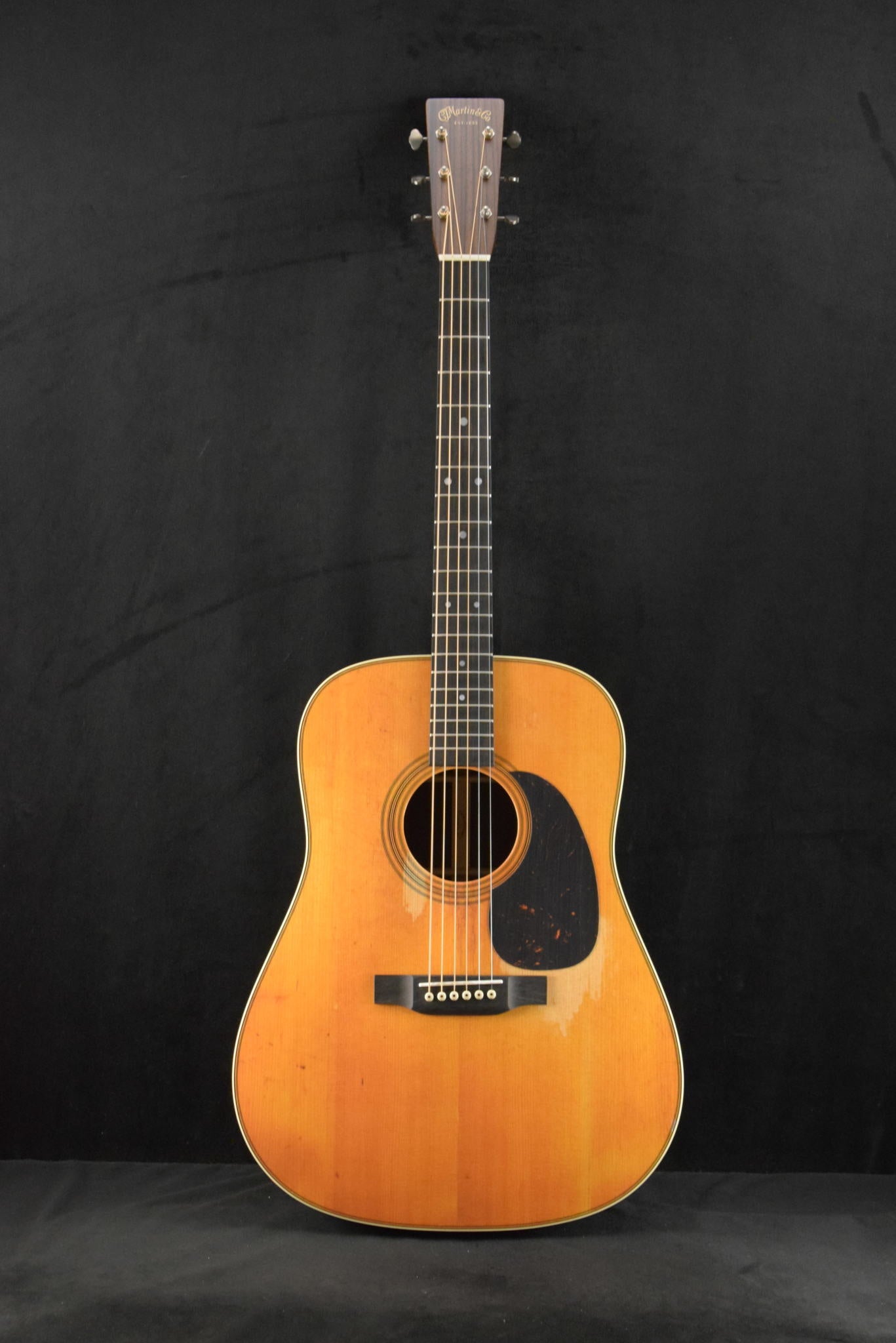 Martin D-28 StreetLegend