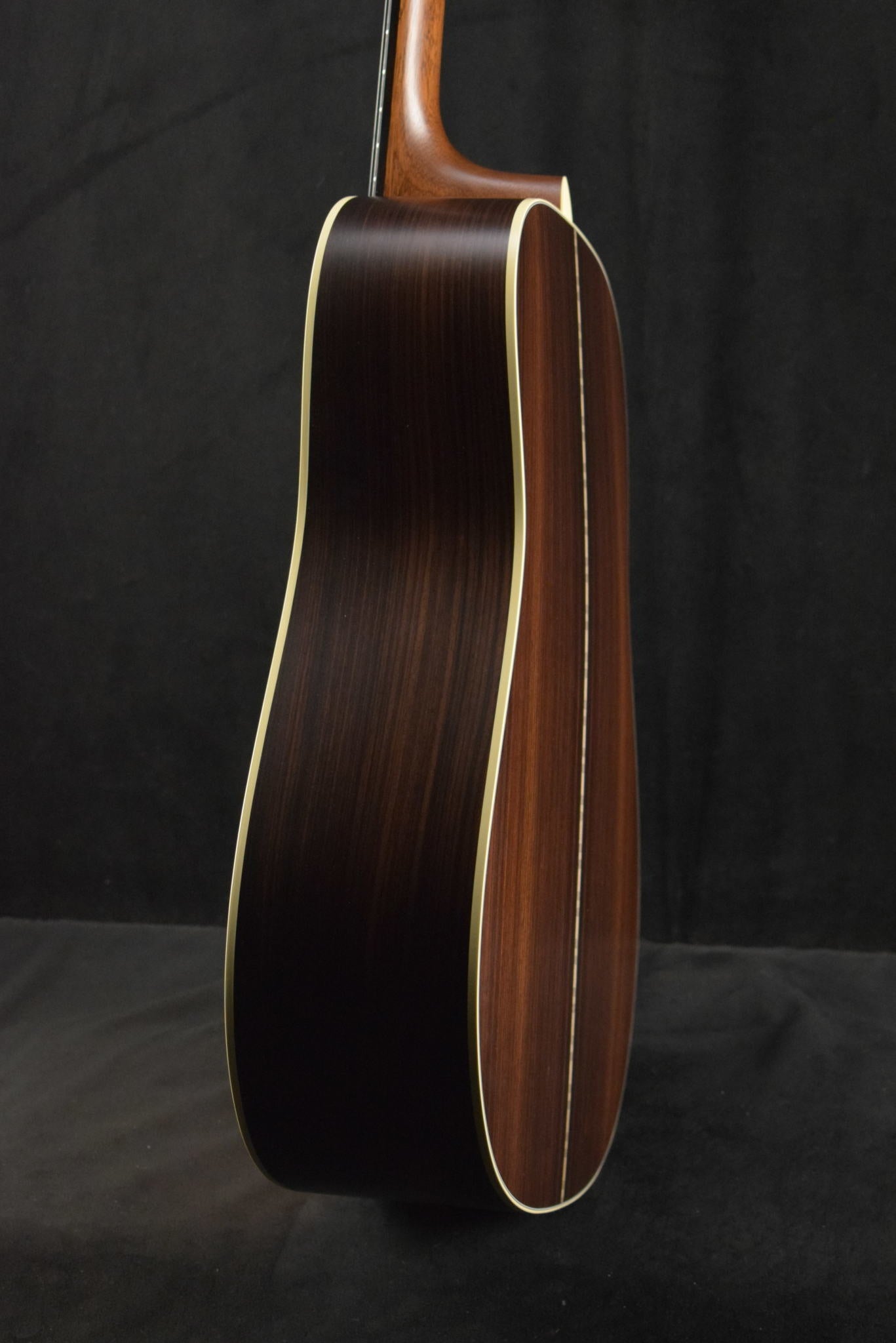 Martin D-28 StreetLegend