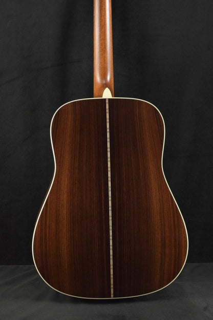 Martin D-28 StreetLegend