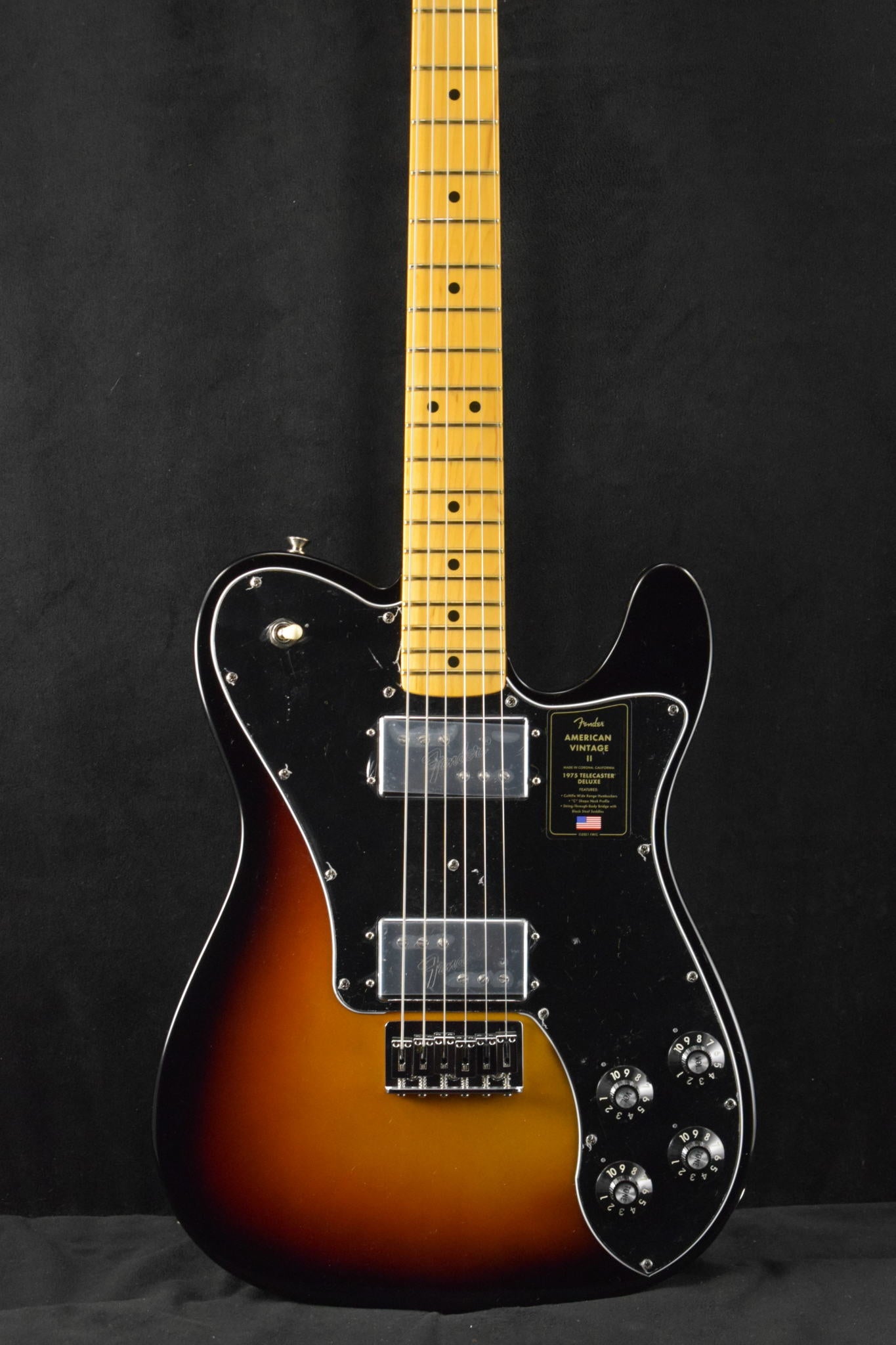Fender American Vintage II 1975 Telecaster Deluxe 3-Color Sunburst Maple Fingerboard