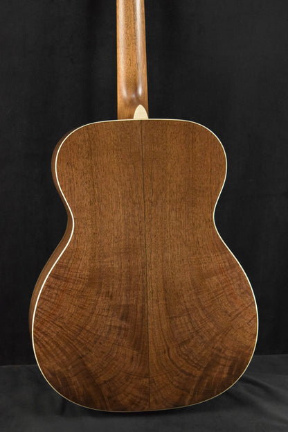 Martin Custom Shop 10CM000BLKWALNUT Auditorium 14-Fret Black Walnut