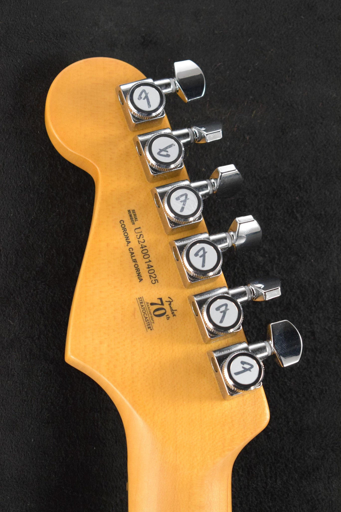 Fender American Ultra II Stratocaster HSS Noble Blue Ebony Fingerboard