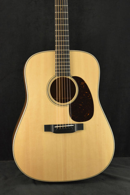Martin Custom Shop 10CMDBLKWALNUT Dreadnought 14-Fret Black Walnut