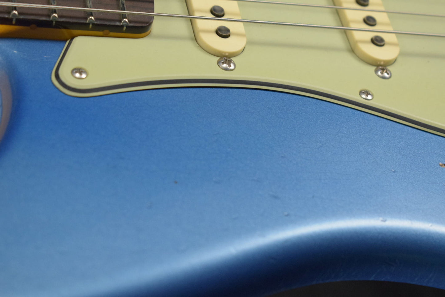 Fender Ltd Edition '63 Strat - Journeyman Relic w/Closet Classic HW Aged Lake Placid Blue