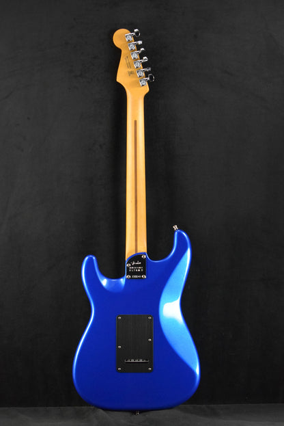 Fender American Ultra II Stratocaster HSS Noble Blue Ebony Fingerboard