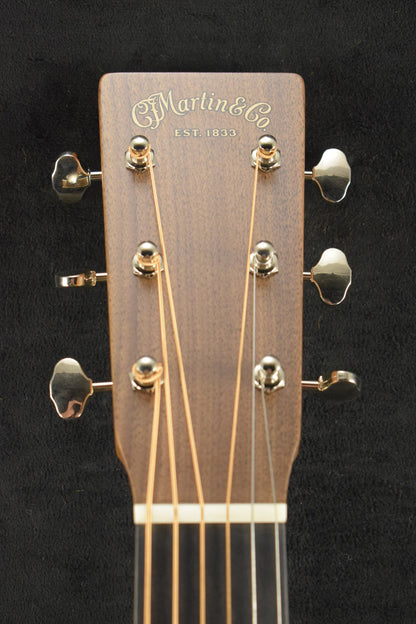 Martin Custom Shop 10CMDBLKWALNUT Dreadnought 14-Fret Black Walnut