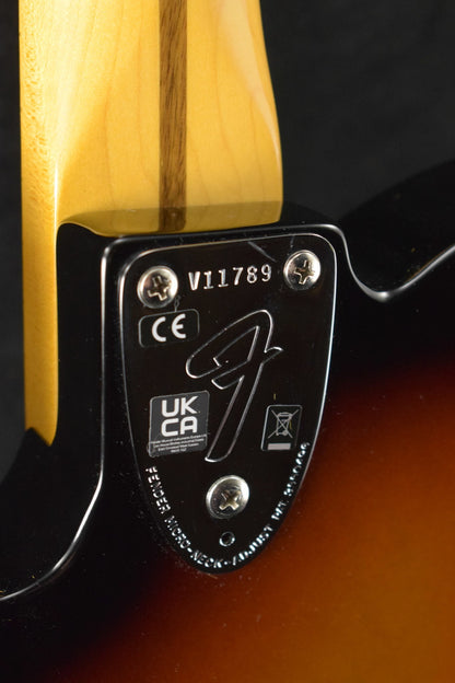 Fender American Vintage II 1975 Telecaster Deluxe 3-Color Sunburst Maple Fingerboard