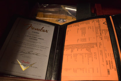 Fender Ltd Edition '63 Strat - Journeyman Relic w/Closet Classic HW Aged Lake Placid Blue