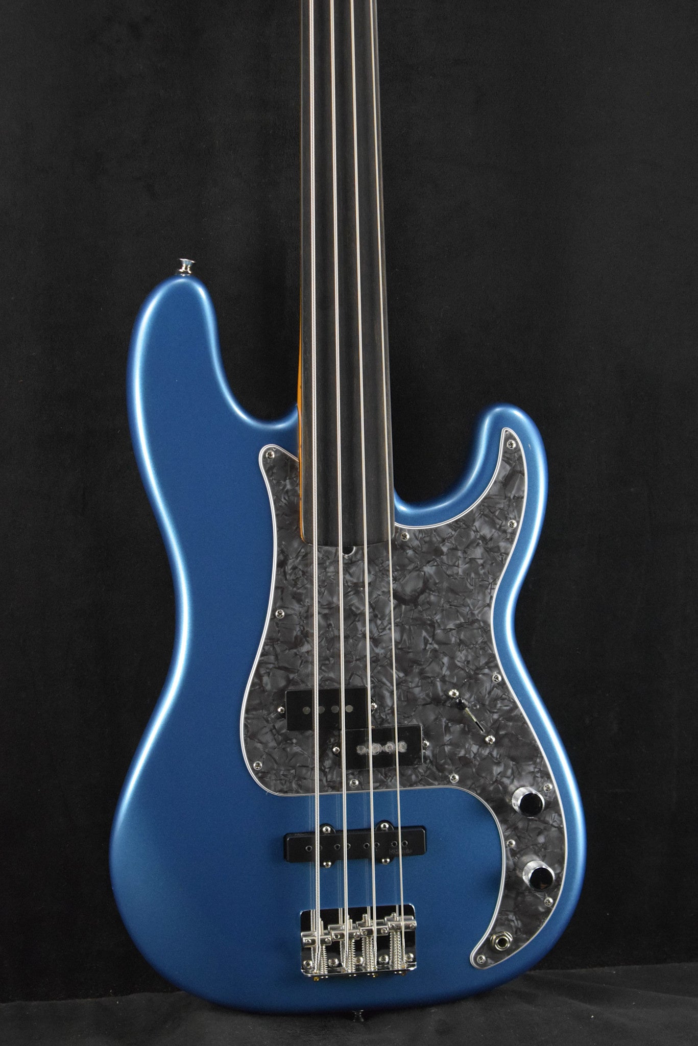Fender Tony Franklin Fretless Precision Bass Lake Placid Blue Ebony Fingerboard
