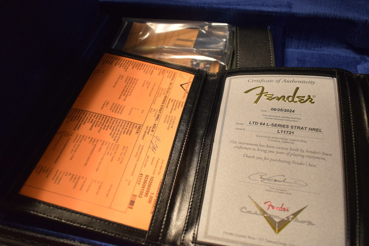 Fender Limited Edition 1964 L-Series Stratocaster Heavy Relic 3A Aged Olympic White