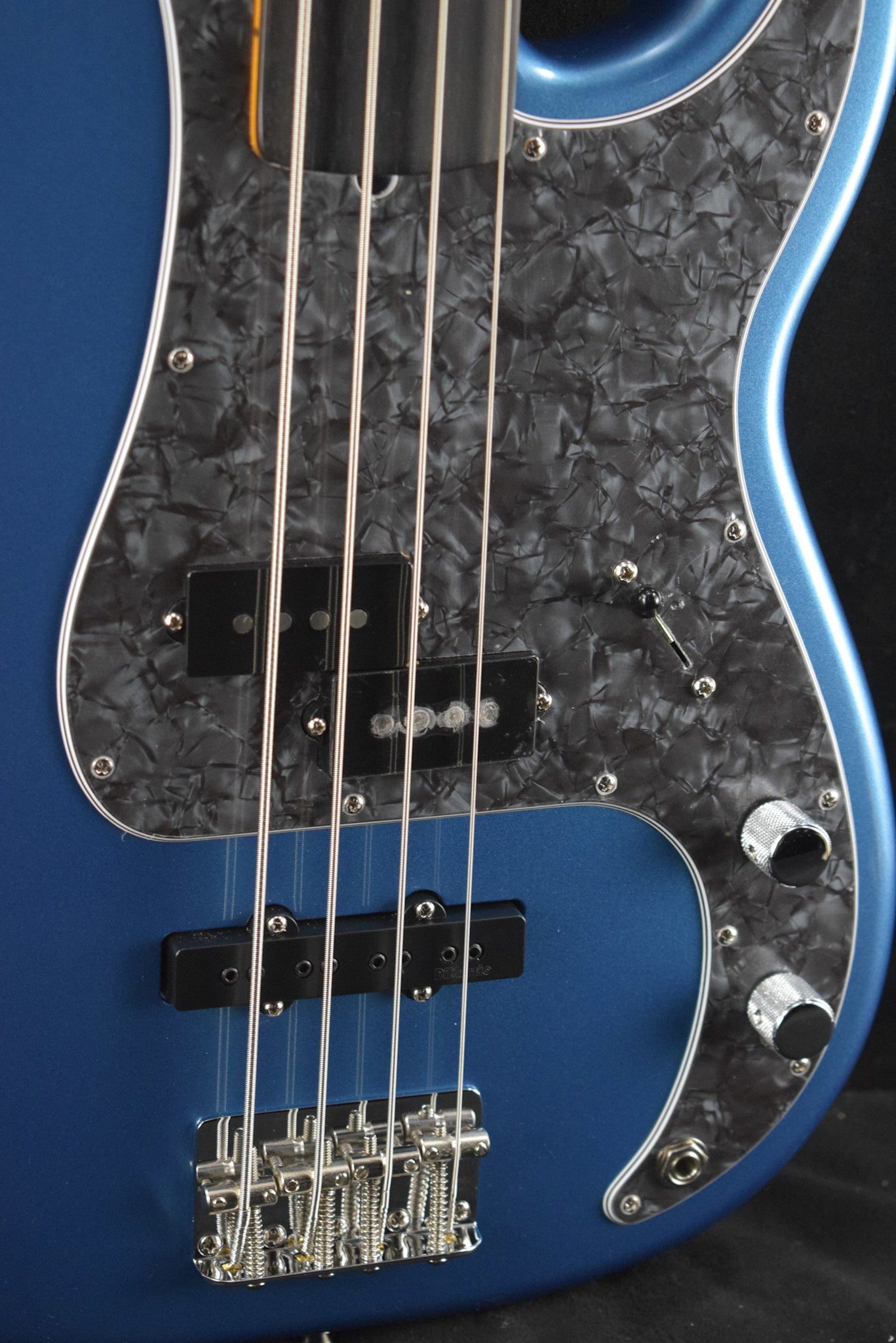 Fender Tony Franklin Fretless Precision Bass Lake Placid Blue Ebony Fingerboard